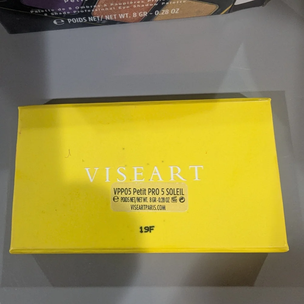 A Bundle Of 2 Viseart Professional Makeup Palettes